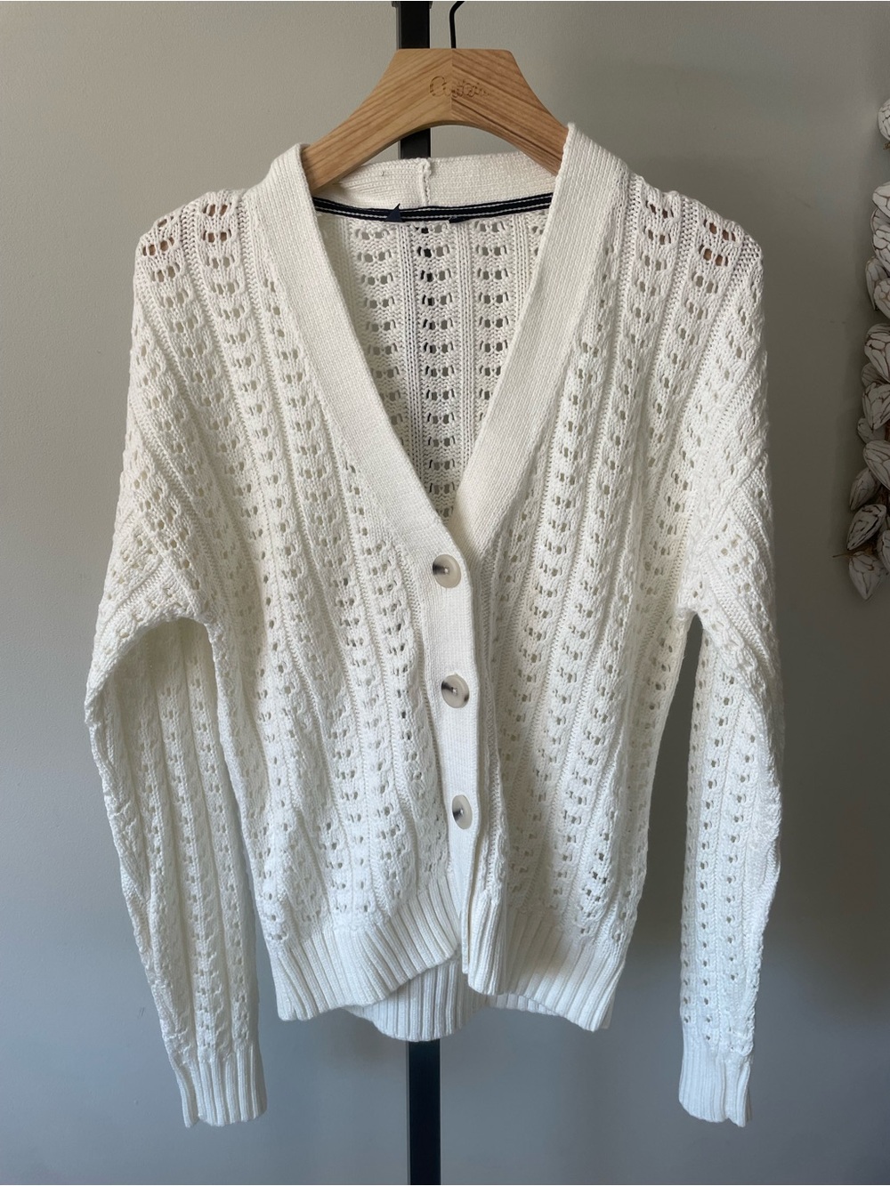 Denver Hayes White Open Knit Button Down Cardigan Sweater Size Medium